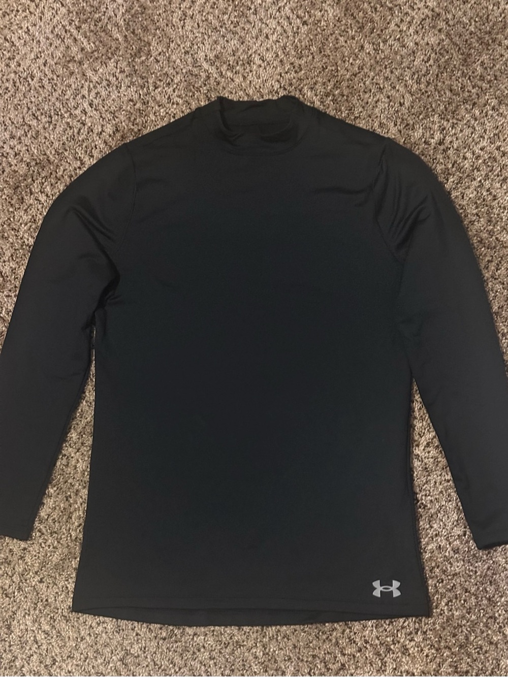 Under Armour ColdGear Men’s Medium Black Fitted Long Sleeve Compression Shirt